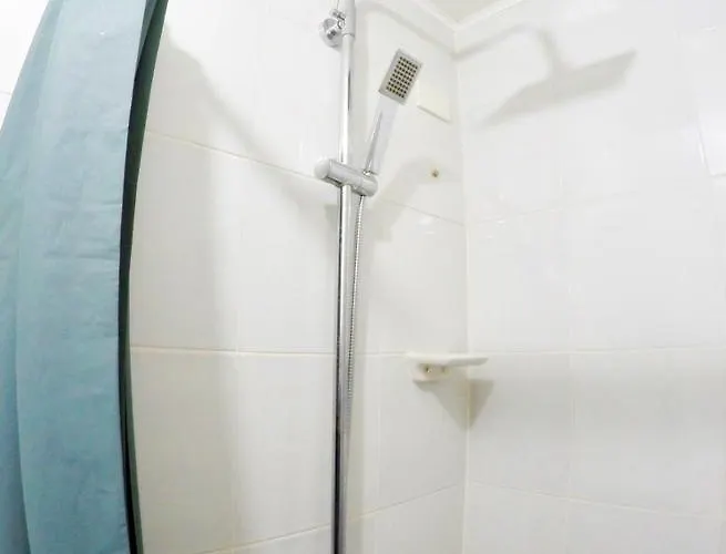 2br Unit 2426 Sanremo Oasis Arc 3* Cebu